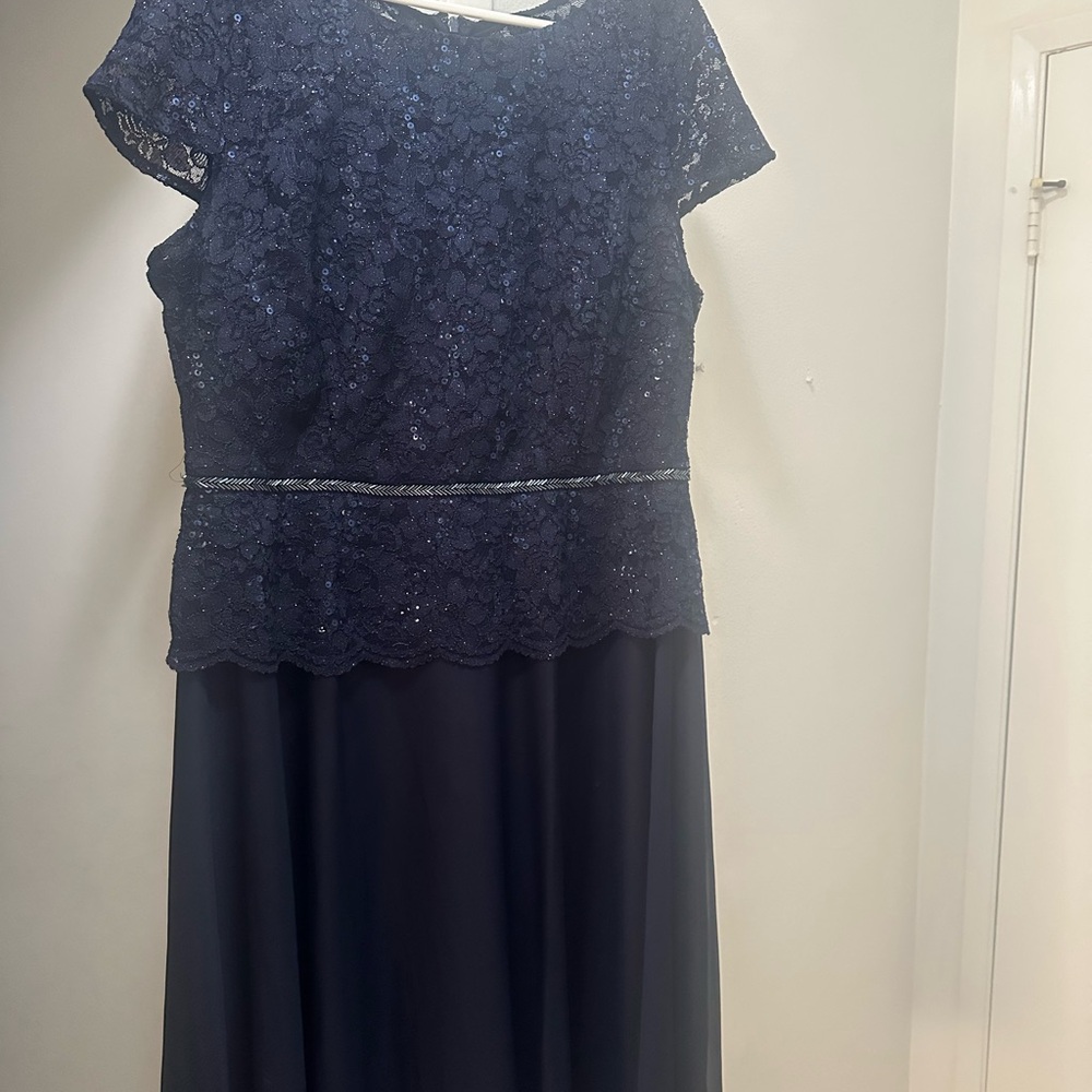 Elegant Navy Lace Dress